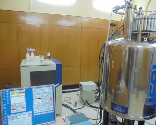 10. Jeol NMR.jpg